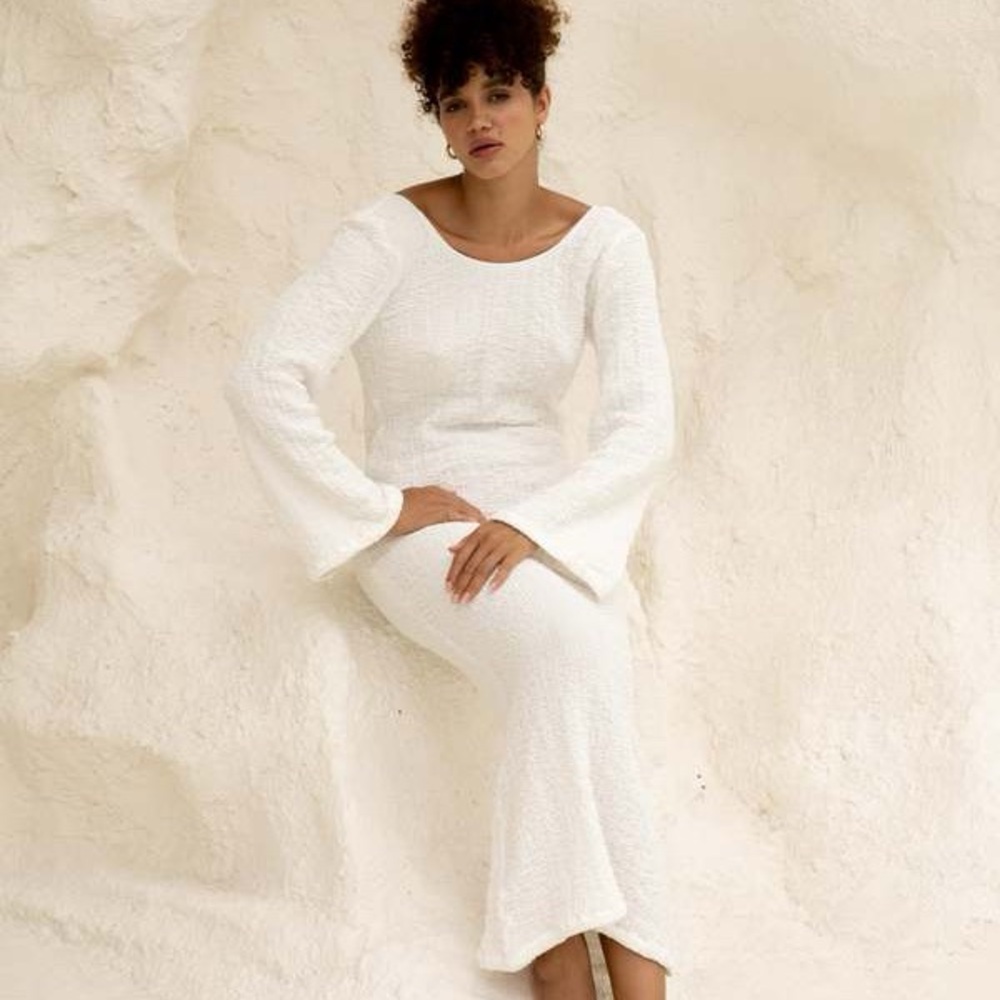 BAHHGOOSE NUA DRESS. NWOT.  White Maxi Dress. Low Back w/ Bell Sleeves